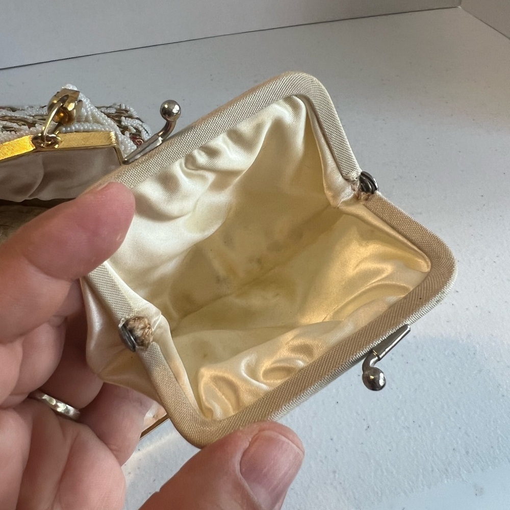 Walborg Vintage Beaded Tapestry Kiss-Lock Shoulder/Crossbody + Coin Purse - Picture 10 of 14